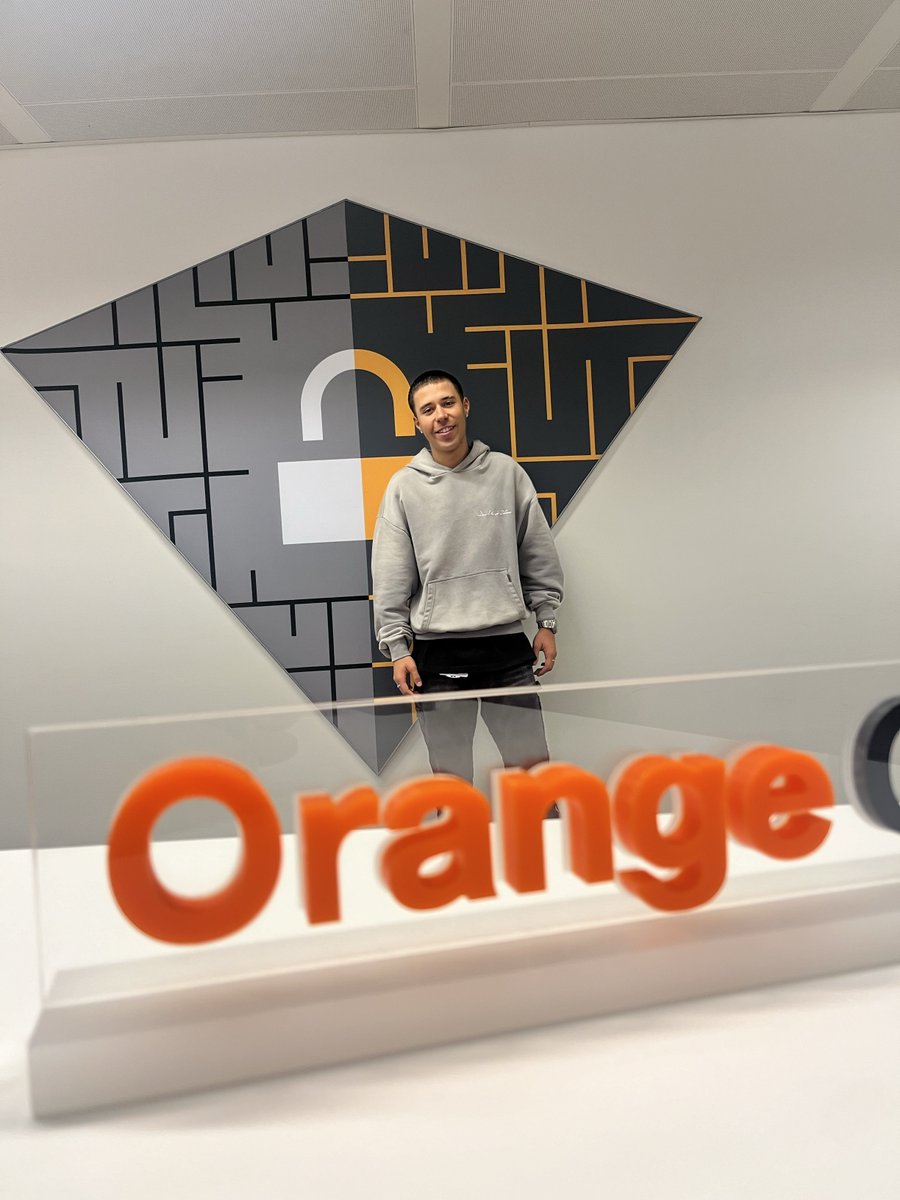 Welcome to the team, Hendrik &amp; Noah! 👋
 
Hendrik Dercon has joined our team in Wijnegem as a Vendor Purchase Coordinator. Noah Sierra Cano, on the other hand, joined our team in Brussels as a Service Desk Engineer.
 
Happy to have you on our team, Hendrik &amp; Noah!