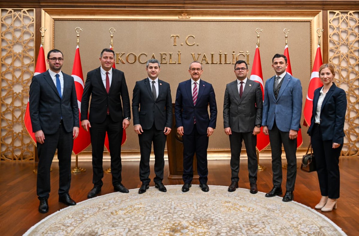 SeddarYavuz's tweet photo. Vergi Müfettişleri Derneği Başkanı Mesud Altındağ ve beraberindekilere ziyaretleri için teşekkür ediyorum. https://t.co/RMdAzmgBHQ