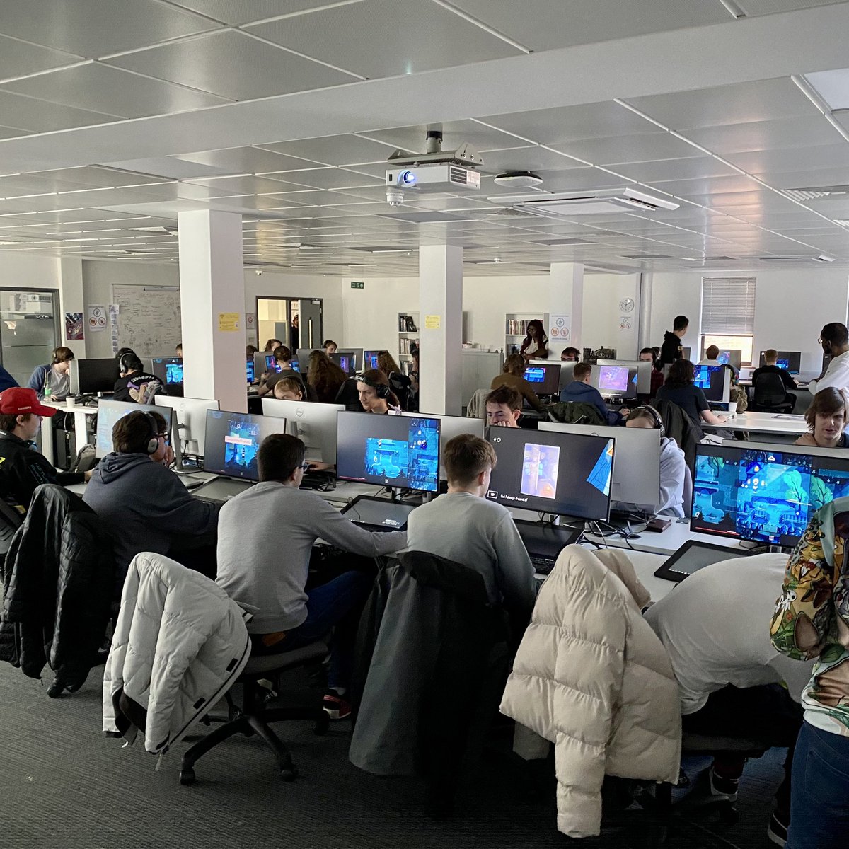 Huenry Hueffman tweet media