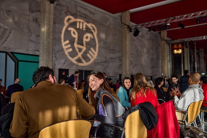 With funding from <a href="/bfinetwork/">BFI NETWORK</a>, <a href="/British_Film/">British Council Film</a> are offering two emerging producers the chance to take part in Rotterdam Lab at <a href="/IFFR/">IFFR</a> 2024. Find out more and apply by 17th November here: film.britishcouncil.org/opportunities/…
📷 Jan De Groen