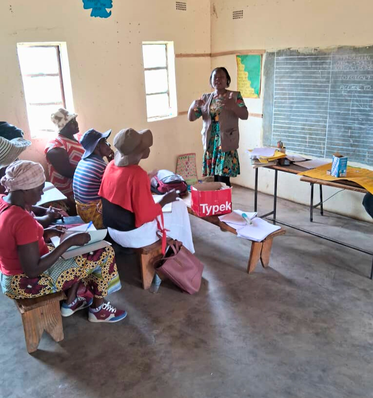 wlsazw's tweet photo. 📣Exciting news! WLSA recently held a training session in Murehwa on #CourtMonitoring of Traditional Courts.
The training intended to equip #Paralegals with the knowledge and skills to assess how Traditional Courts are presiding over civil cases.
#CourtMonitoring
#WLSA https://t.co/MZLXLrG4yM