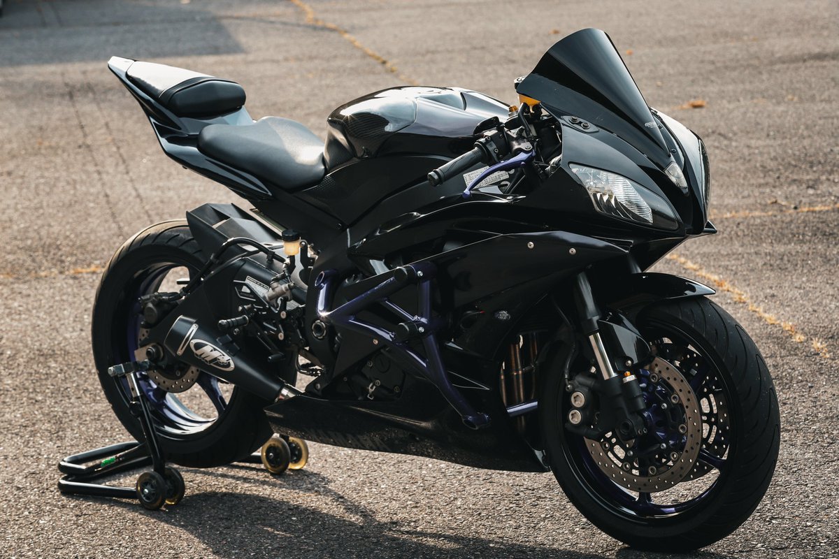 oya_oyaoyaizz's tweet photo. ゆーやくん主催のr6ミーティングお疲れ様でした！
写真めちゃくちゃカッコイイですありがとうございます😎

📸@kwon_kon 
     おかでぃさん
     くりさん

 #YZFR6MT
 #2c0
 #13s 
 #72GARAGE https://t.co/ZOGwyEzab9