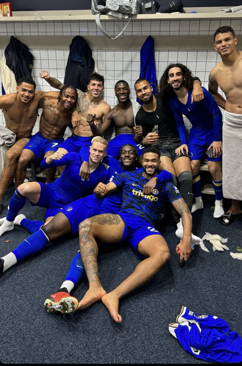 Team! 🔵