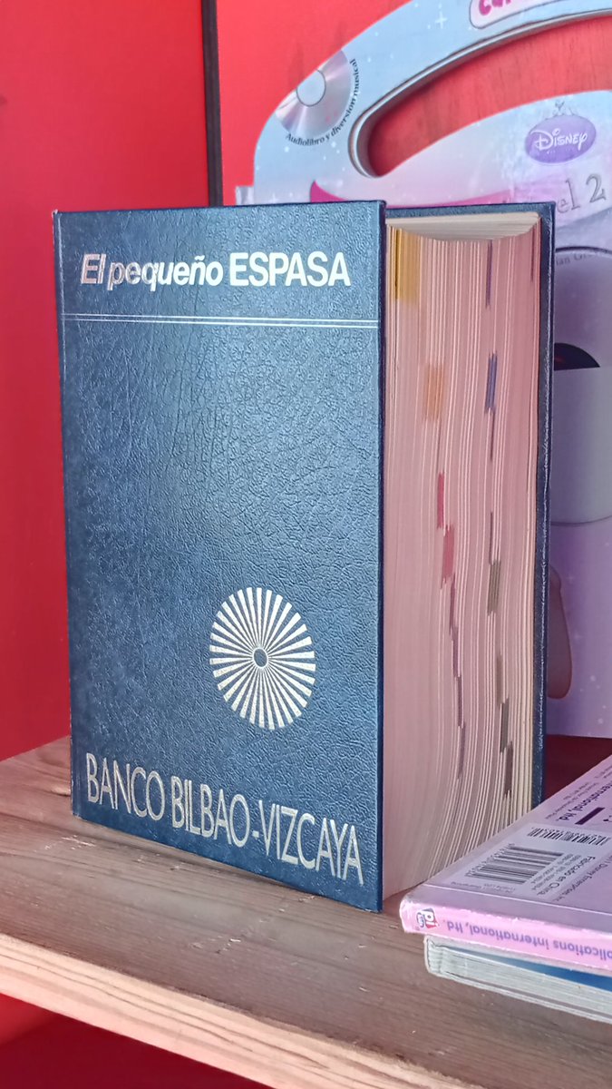 amlararios's tweet image. Si este es el &quot;Pequeño Espasa&quot;, no me quiero imaginar cómo será el grande. El &quot;pequeño&quot; tiene más de 1400 págs. 🙆‍♂️😂
#LibroLibre #CórdobaEsp