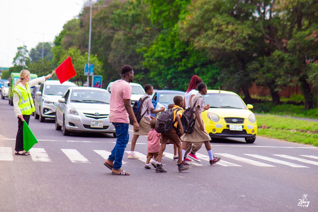 KobbyKyei_'s tweet photo. I would like to convey my heartfelt gratitude to the Italian Ambassador to Ghana @DanieladOrlandi for being on the streets yesterday, aiding pedestrians, especially school children, in safely crossing. 

Her steadfast dedication to this cause is truly commendable, and her involvement is sure to have a positive impact on the safety of our community. 

I extend my sincere thanks for her invaluable support in this important initiative. 🇬🇭🇬🇭👏

#RespectZebraCrossing 
#TheBlogger 
📸 #zikey_photograhy