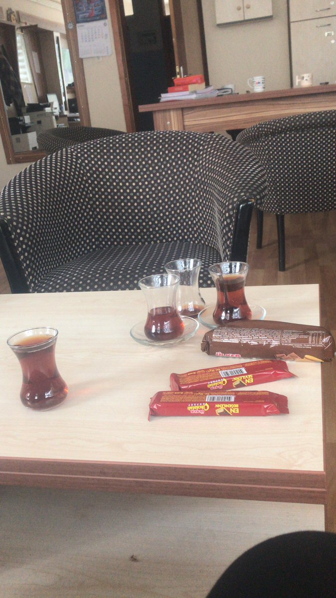 AEmreCAN2's tweet photo. @Nisa1Akn Tabi değecek https://t.co/zze1Z5WuQz
