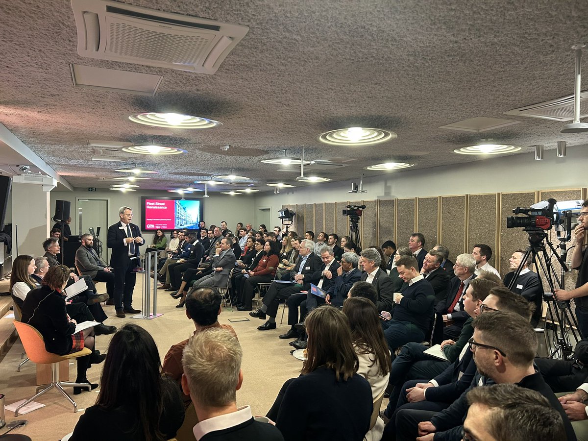 Great to hear from @SRFarebrotherRE about the state of the market in Fleet Street at our #FleetStreetRenaissance event. Alistair discussed the development pipeline which highlights the impressive schemes coming online in the near future.