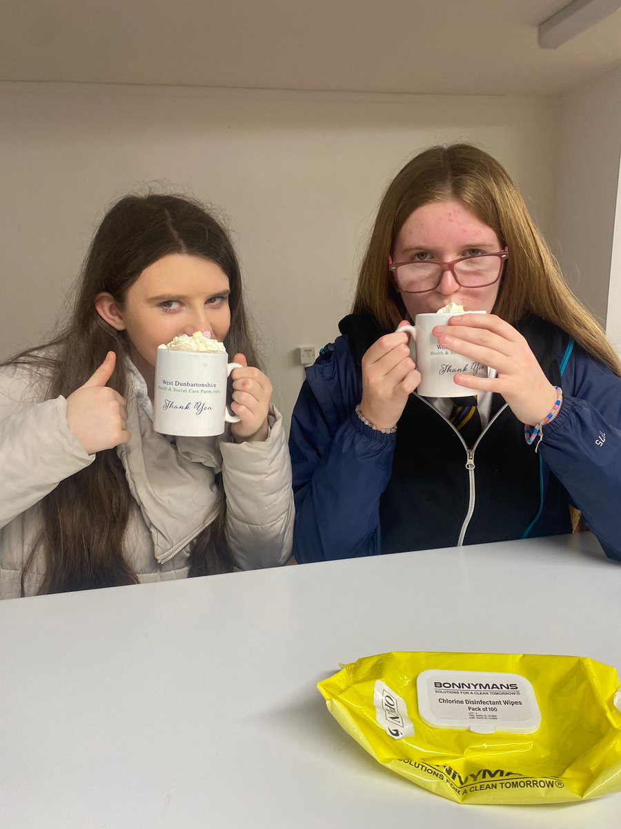 ysortit's tweet image. Oh my marshmallow goodness! 🔥🍫 Our Young Carers Clydebank fire pit session last night was totally lit! 🔥🤣 We were toasting marshmallows like pros and sipping on delicious hot chocolate, it was the perfect combo! 🤤🍡 #FirePitFun #MarshmallowMania  #YoungCarersRockedIt