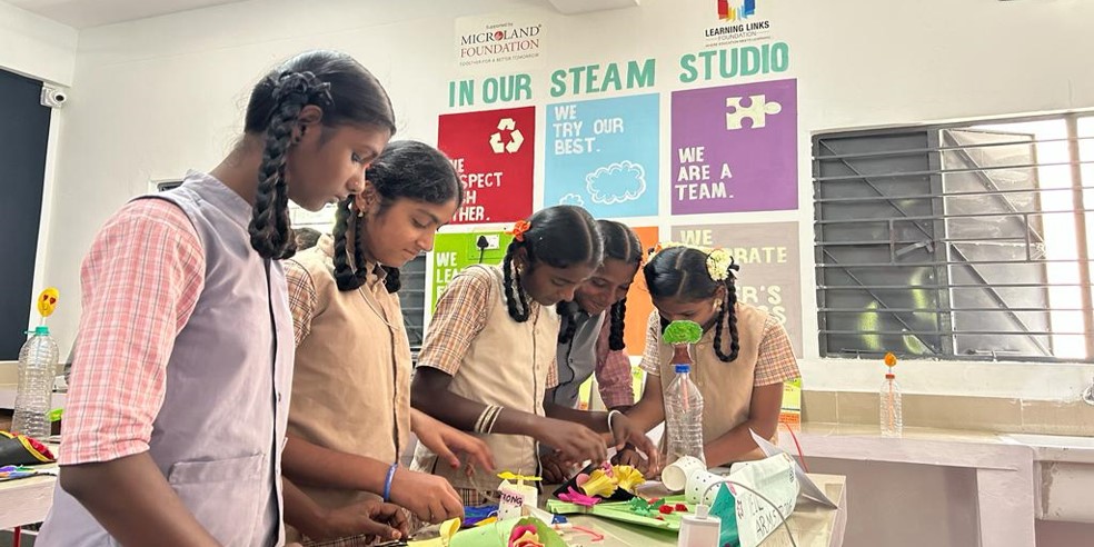 MicrolandLtd's tweet photo. Microland Foundation, in association with Learning Links Foundation, is proud to be launching the STEAM Studio at Government Girls Higher Secondary School, Rayakottai. Stay tuned for more.
#Makingdigitalhappen #CSR #MicrolandFoundation #EducationMeetsLearning #EducationForAll https://t.co/HWMY8VEcKE