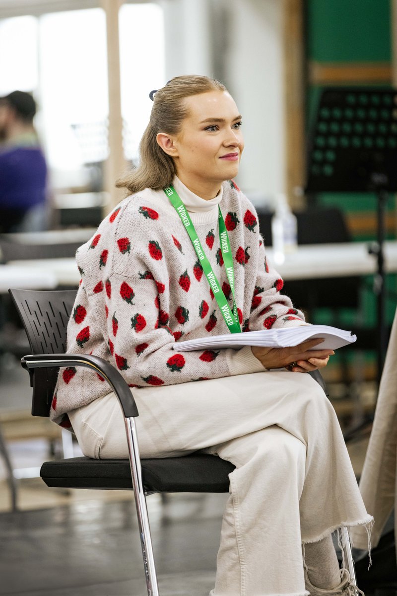 WickedUK's tweet photo. Take a peek behind-the-scenes at the first week of tour rehearsals. It's good to see them, isn't it? 👀 💚 https://t.co/iTLBxVd310