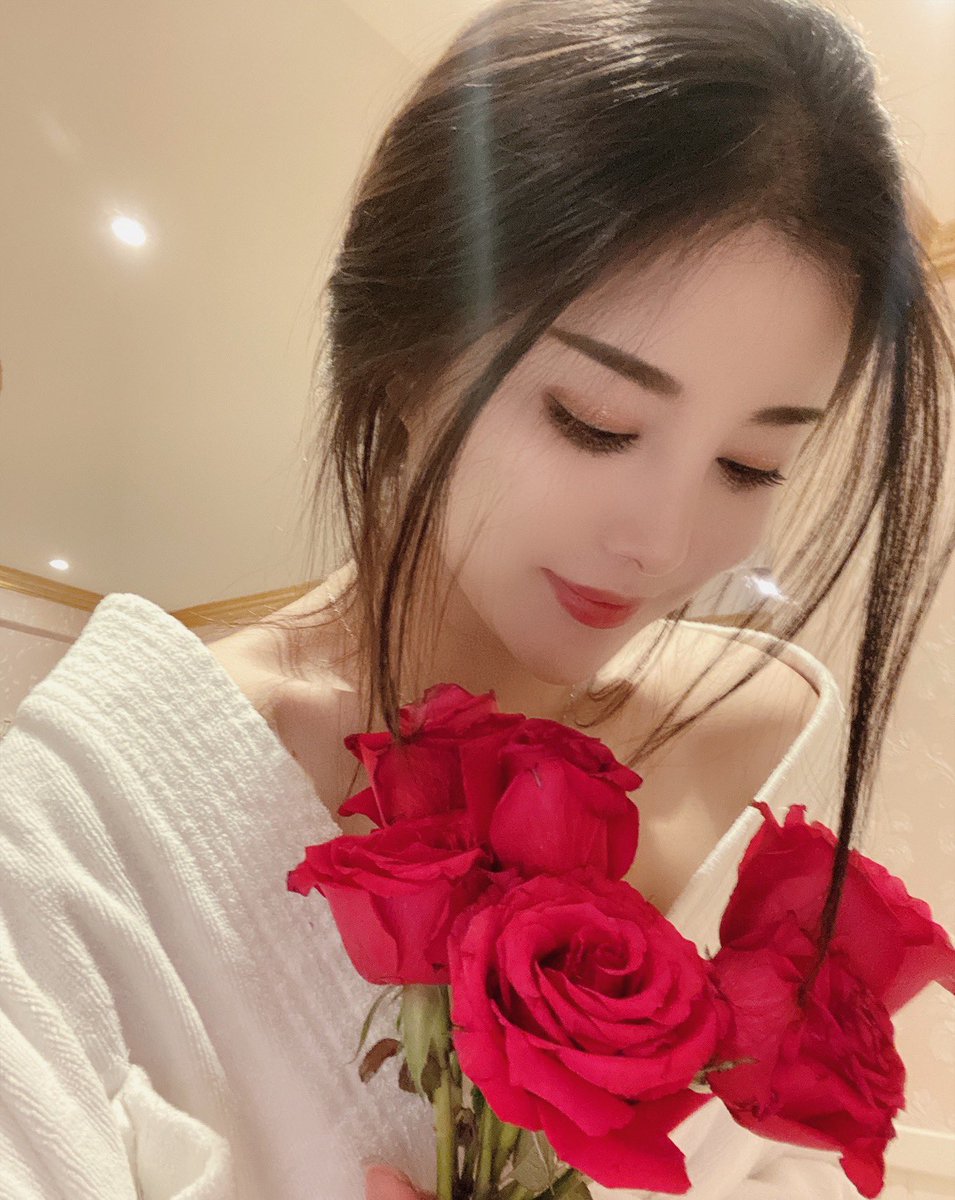AtencioEla79595's tweet photo. 期待与你相遇
#少妇人妻 #日常生活 #反差 #性瘾 #天津 https://t.co/ow5fFwLBAE