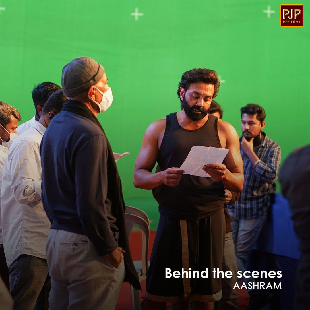 PJP_Online's tweet photo. Have a look at these interesting working stills right from the sets of #Aashram

#PJPfilms #prakashjha #prakashjhaproductions #aashramchapter2 #aashramwebseries #aashram3 #webseries #bollywoodactor #ottseries #bobbydeol https://t.co/wKBE8p7m6i