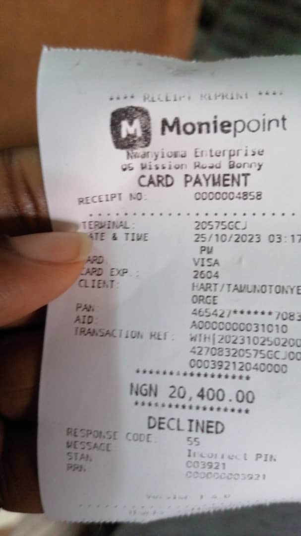 Hartlight's tweet photo. @get_carbon I need my money refunded.... carbon na wa o.... which kind wahala be this, @cenbank what agency can someone report this, abi customers no get any agency to protect from the likes of Carbon, you guys gave them licence o https://t.co/XSfOH6Xkl0