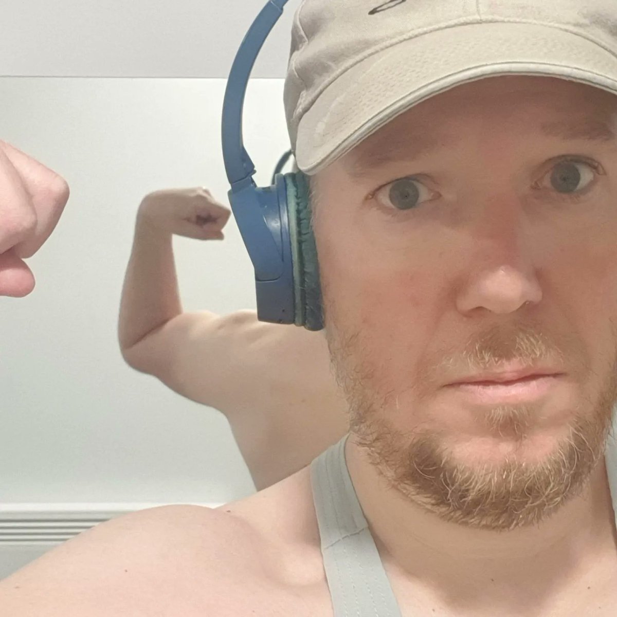 GavinWi79234383's tweet photo. Big #PullDay and loving #thepump πͺπͺπͺ #growingwings #muscles #BackDay #pumped #getwide #projecttowidefordoors #lats #biceps #bodybuilding #TeamVikingMuscle #teamletsgethuge #bettergymsidcup https://t.co/TGBwMAUJv2