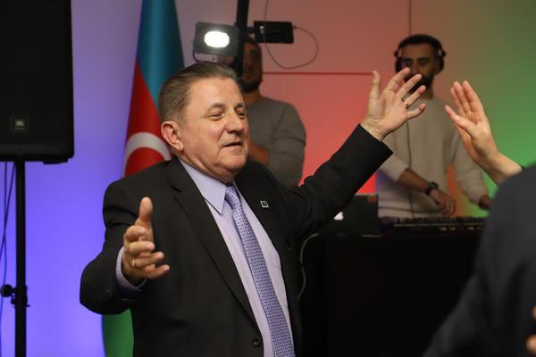 IsmayilovFN's tweet image. We came together with the members of #Azerbaijan|i community in #Strasbourg to celebrate “#8November - #VictoryDay,” marking the end of the occupation of the Azerbaijani territories in 2020. DJ @KGaralov, who traveled all the way from Baku, presented an amazing musical program.