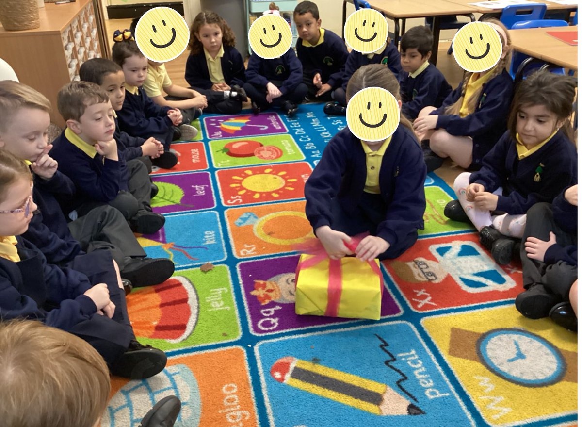 Miss Jones tweet media