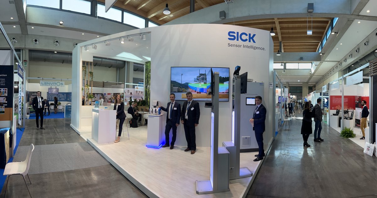 SickBrasil's tweet photo. Eccoci ad @Ecomondo Pad. D6 stand 111/211  pronti per mostrarti le nostre soluzioni per aumentare la competitività degli impianti e raggiungere  nuovi traguardi in termini di #sostenibilità.
Se non hai ancora il tuo biglietto, compila il form👉https://t.co/2ertkiscdI https://t.co/3wxk20Oo6Y