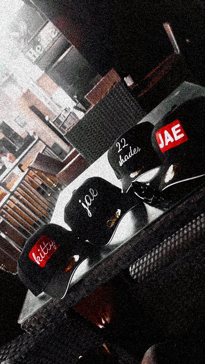 Thecapstore1's tweet image. Today's bread 🧢🧢🧢🧢 #capfest #flyshit #litty #wavy #trending #streetfashion #youth pls like and RT and oh patronize