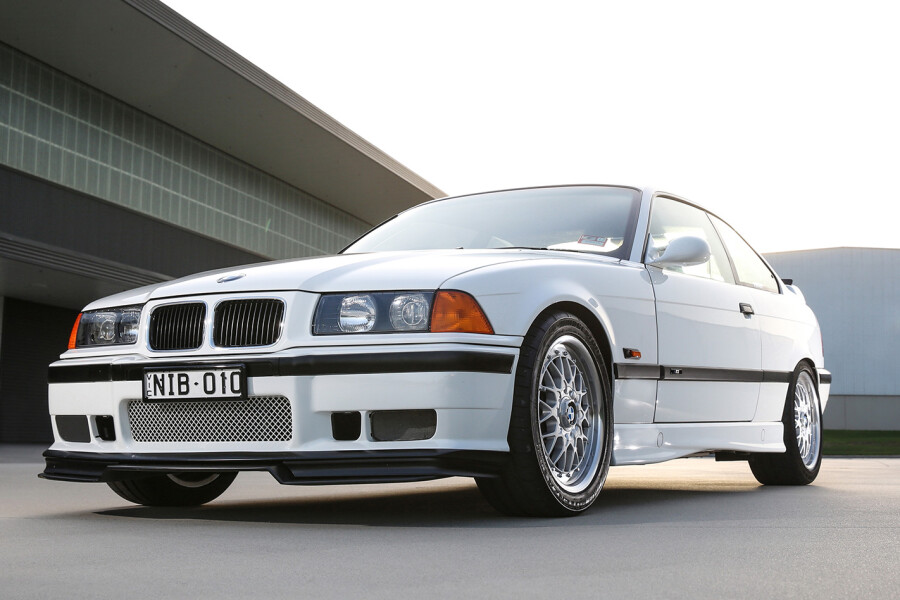 rushcarmagazine's tweet photo. The lesser seen #BMW #E36 #M3 R. A special commission by BMW Australia via Frank Gardner Racing, the R received the M division's full endorsement and blessing.

Taking a 3.0 M3 GT as its base, a zero-options donor car would be shipped down under and extensively modified...[1/4] https://t.co/3ZfDIZ5pYX