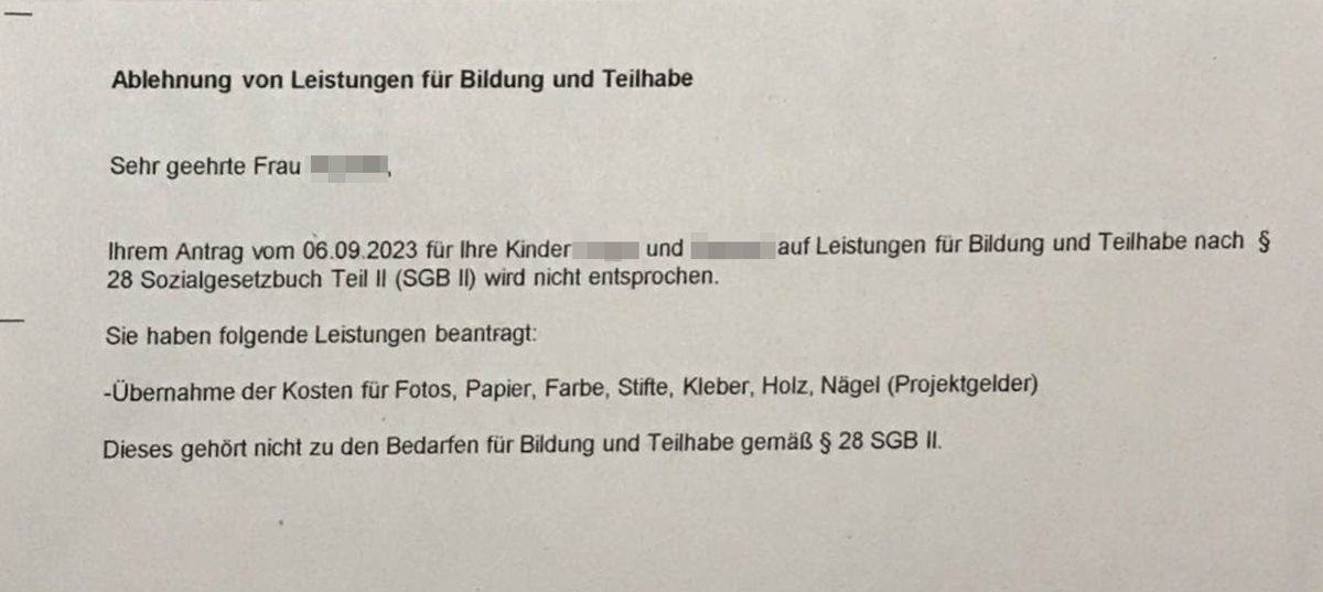 SteinhausHelena's tweet image. Frau N. hat zwei Kinder, die zur Kita gehen und muss jährlich Projektgelder von rund 30 € pro Kind zahlen. Wird einfach abgelehnt vom #Jobcenter. Umso absurder wenn man bedenkt, dass gerade mal 30% der Berechtigten das Geld beantragen, weil eh keine*r durchsteigt. Das Geld