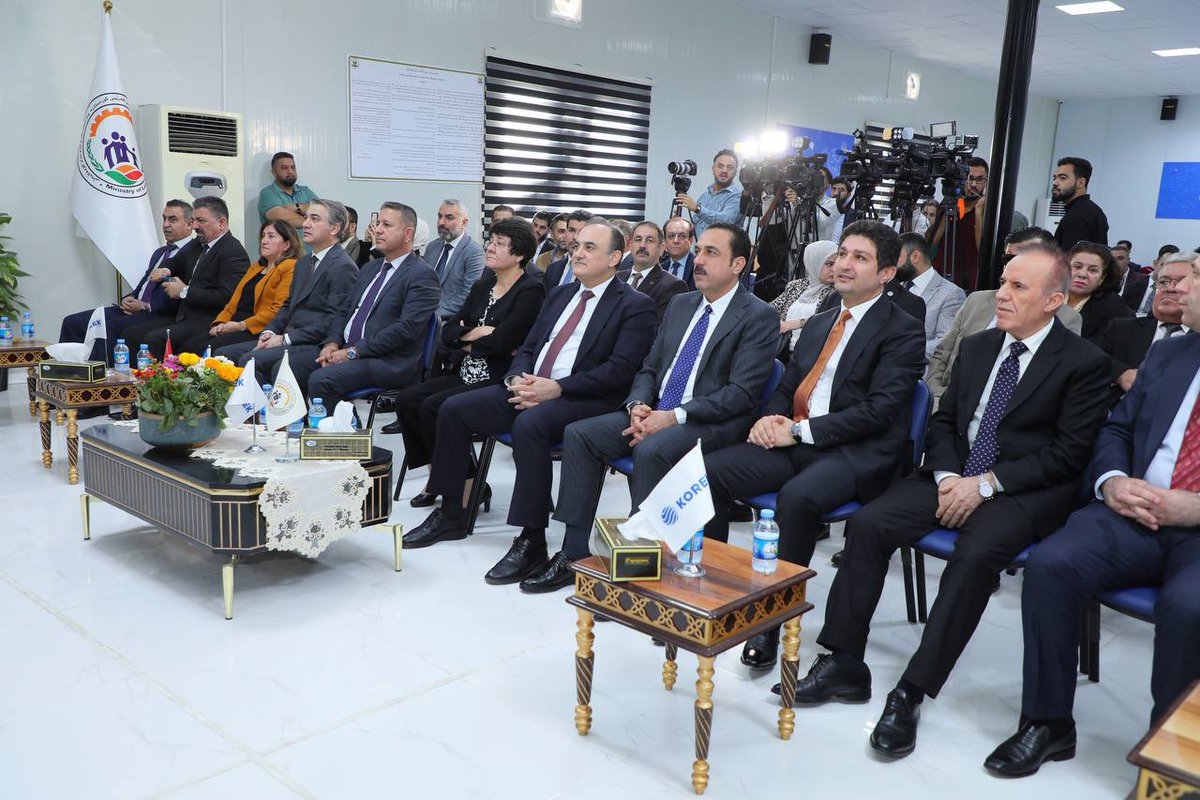 DrJotiarAdil's tweet image. Today I was a part of the opening ceremony for the Ministry of Social Affairs&apos; #OneWindow project.
No more red tape – just one window for all your needs!
Kudos to the team behind this transformation!
 #GovernmentProjects #SocialAffairs #Efficiency #krg #strongerKurdistan