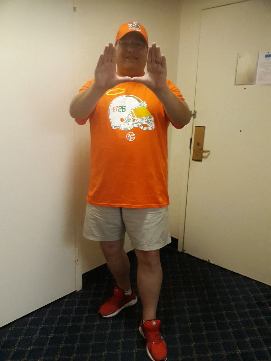 4th_and14's tweet image. I am extremely blessed to announce my commitment to the University of Miami. First off I would like to thank my family, friends and anyone else that has helped me get to this point 🙌 

#KeepTheFaith #CommittedForLife #BeatFSU #ItsAllAboutTheU