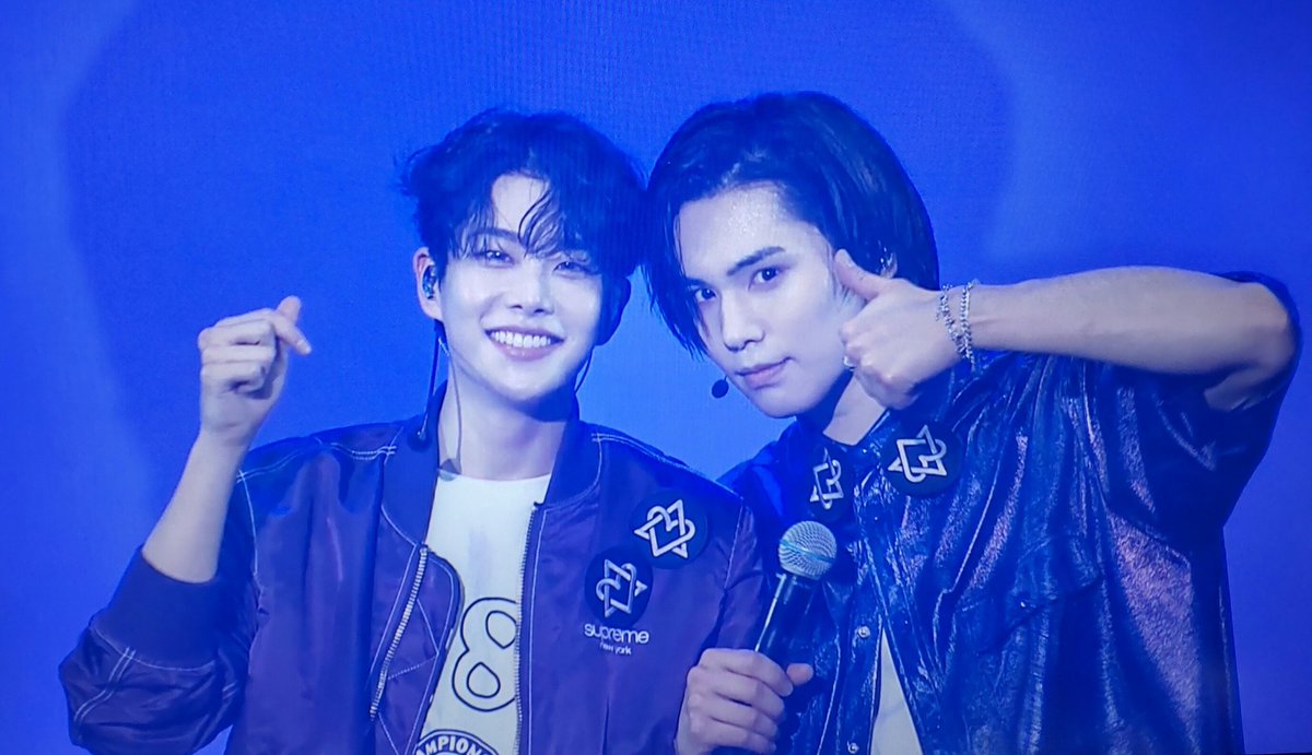 NaiaPart2's tweet photo. お疲れ様でした🥰
みょんさんの歌声も笑い声も恋しかったよ💜

#아로하의_햇살_명준이가_온다잉
 @offclASTRO https://t.co/Z7qQjQLlwz