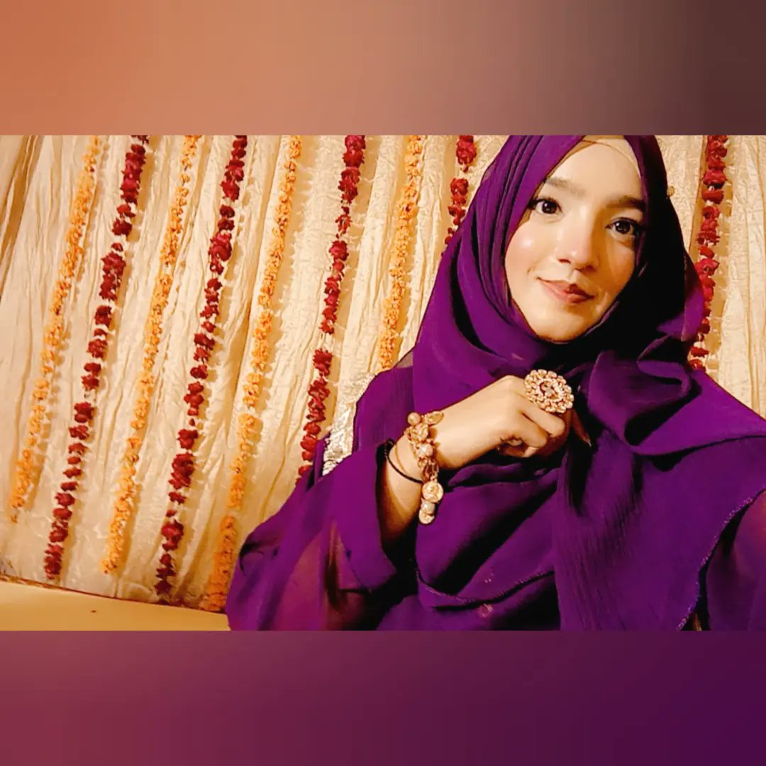 SyedaZohaarizvi's tweet photo. ~ Her Smile BloOm'S like a flOwer ~ 🌸💜🕊️ https://t.co/XWDxnddPgB