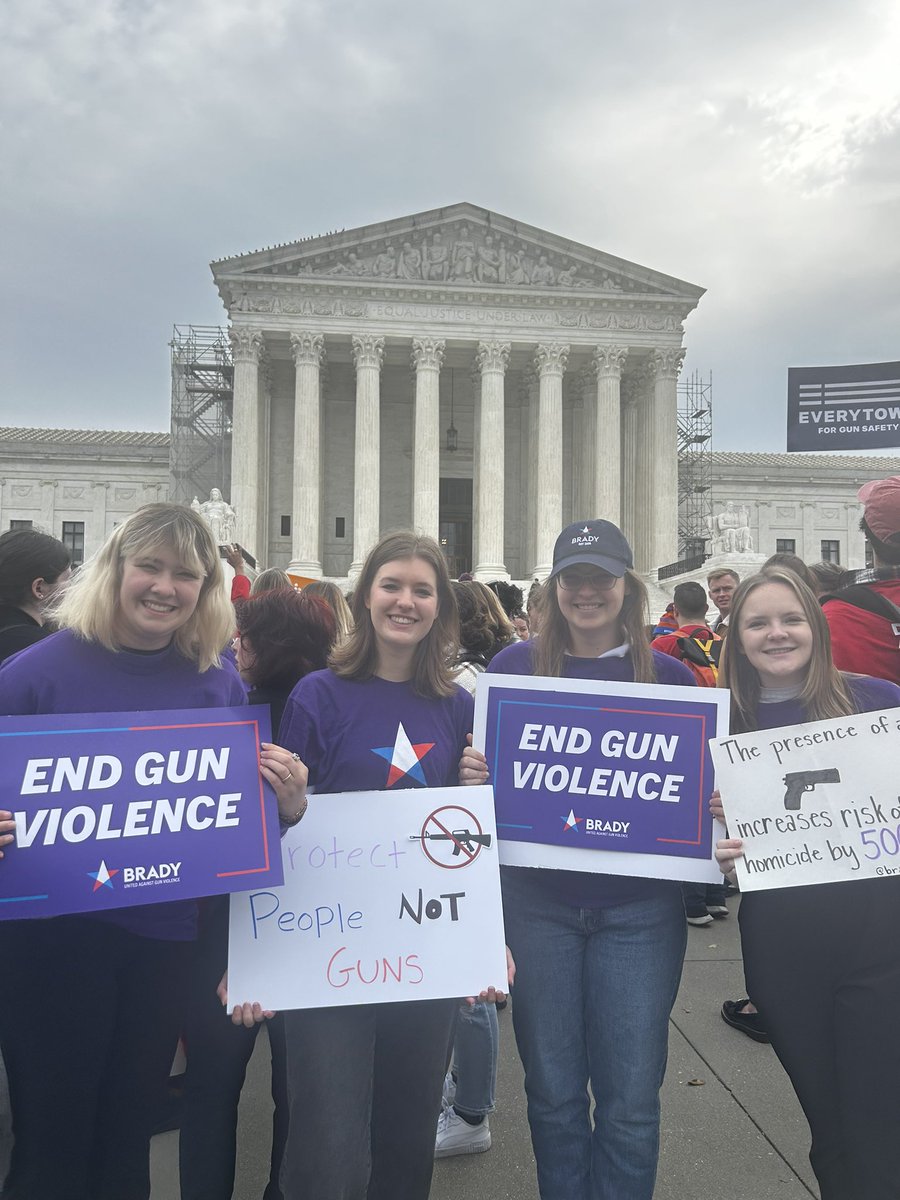 Today we are rallying outside of the #SupremeCourt to #supportsurvivors of domestic violence. 

#SCOTUS has the opportunity to uphold laws that #disarmDV in US v. Rahimi. 

bradyunited.org/act/united-sta…