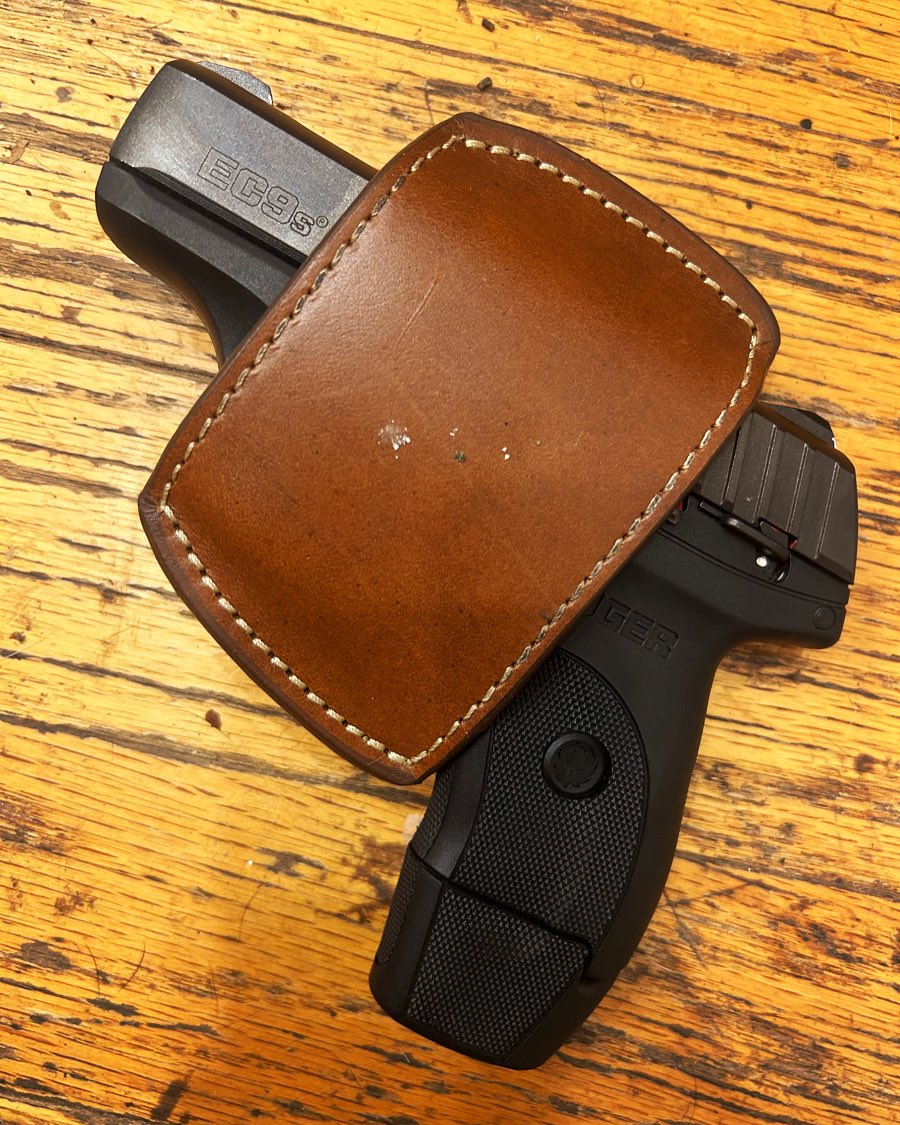 Motoringgalaxy's tweet image. Never disarm!!!!

#guncontrolkills