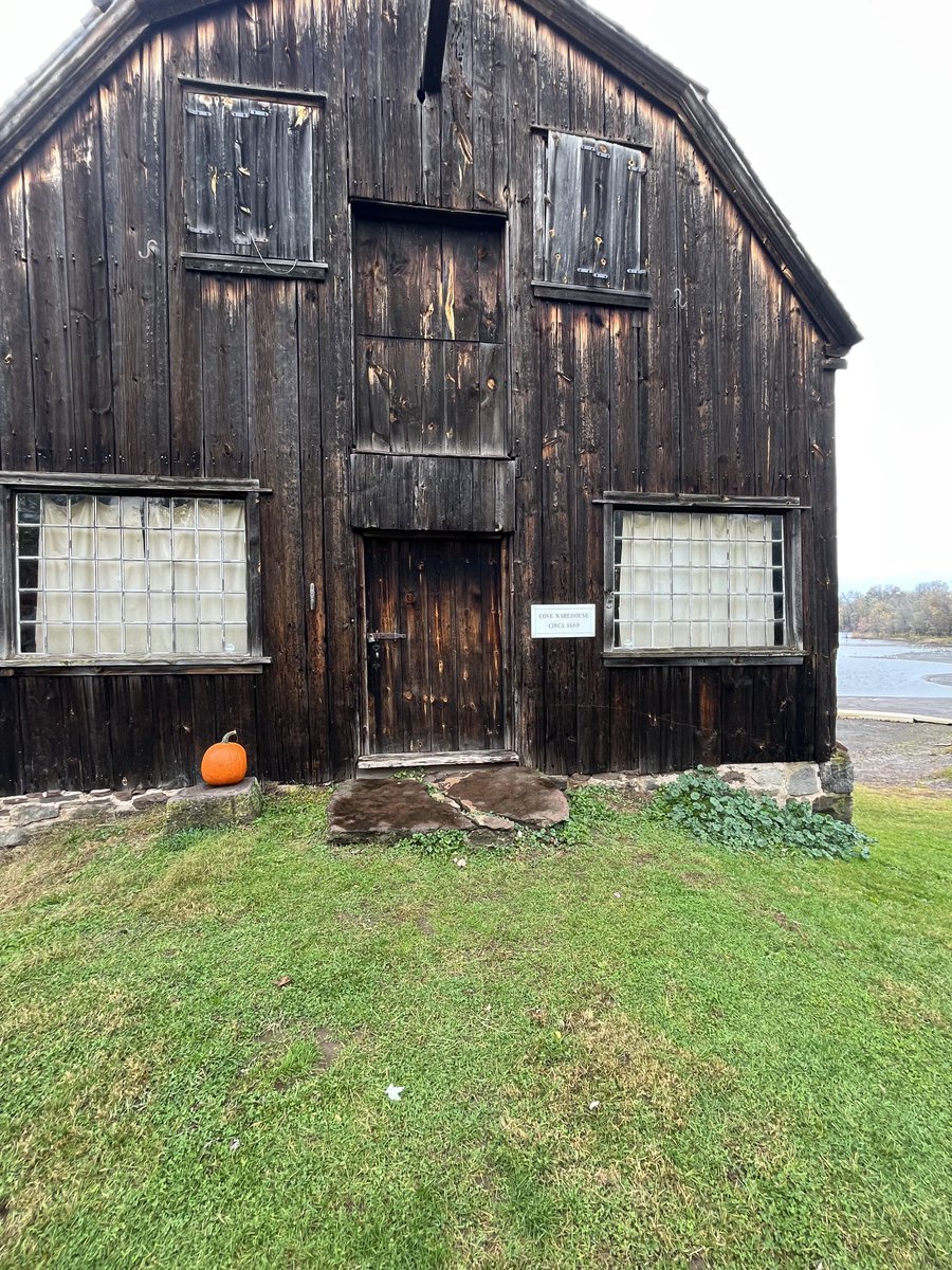 Cove warehouse circa 1680