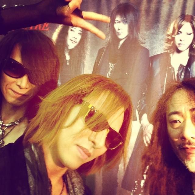 X_Yomei's tweet photo. @YoshikiOfficial I’m so sorry for your loss.Please remember that you're not alone, we're all here for you!
#Yoshiki #HEATH #HIDE #Toshl #Pata #Taiji #Sugizo 
X JAPANは永遠7人, #WeAreX #XJAPAN https://t.co/8c7zvor5Hc