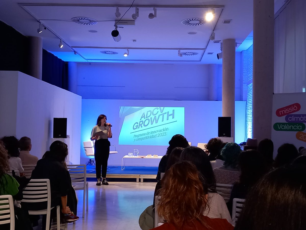 ADCV_com's tweet image. ✔️La gerente de #ADCV, @manavato, comparte algunas claves de gestión y sostenibilidad extraídas del &apos;I estudio #economiacircular en la empresa de C.Valenciana&apos; de #EnCircular y del programa de competitividad e innovación #ADCVGrowth (apoyados por @gvaavi), en Moda+Sostenible
➕👇