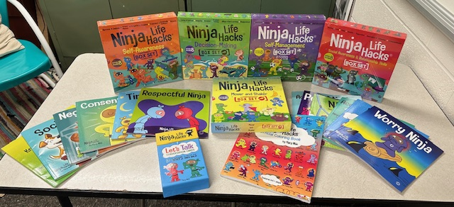A BIG THANKS to Fairmount Round Robins for their generous donation that allowed me to purchase these items that our Goblins will love as I use them to teach & reinforce positive social skills & character development.
#WeAreMG @MGUSC_Goblins 
#NinjaLifeHacks #ALittleSpot