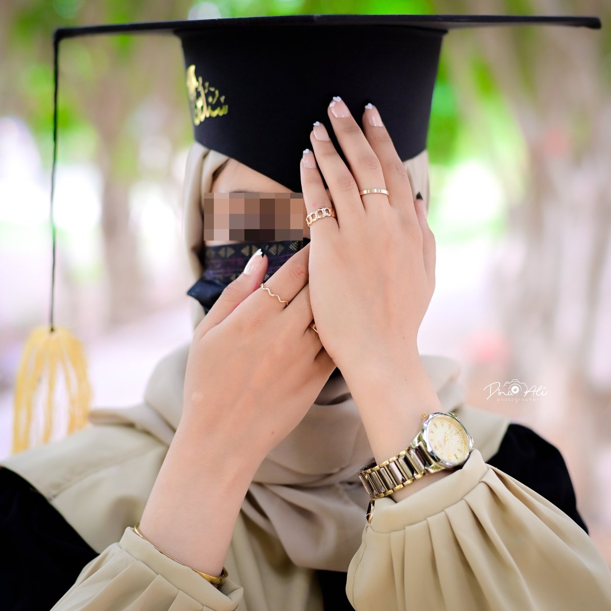 Dinali118's tweet photo. من تصويري #عيدميلاد_جلسات_تخرج
#Photography #photographylovers 
#PHOTOGENIC https://t.co/Sny0hriv55