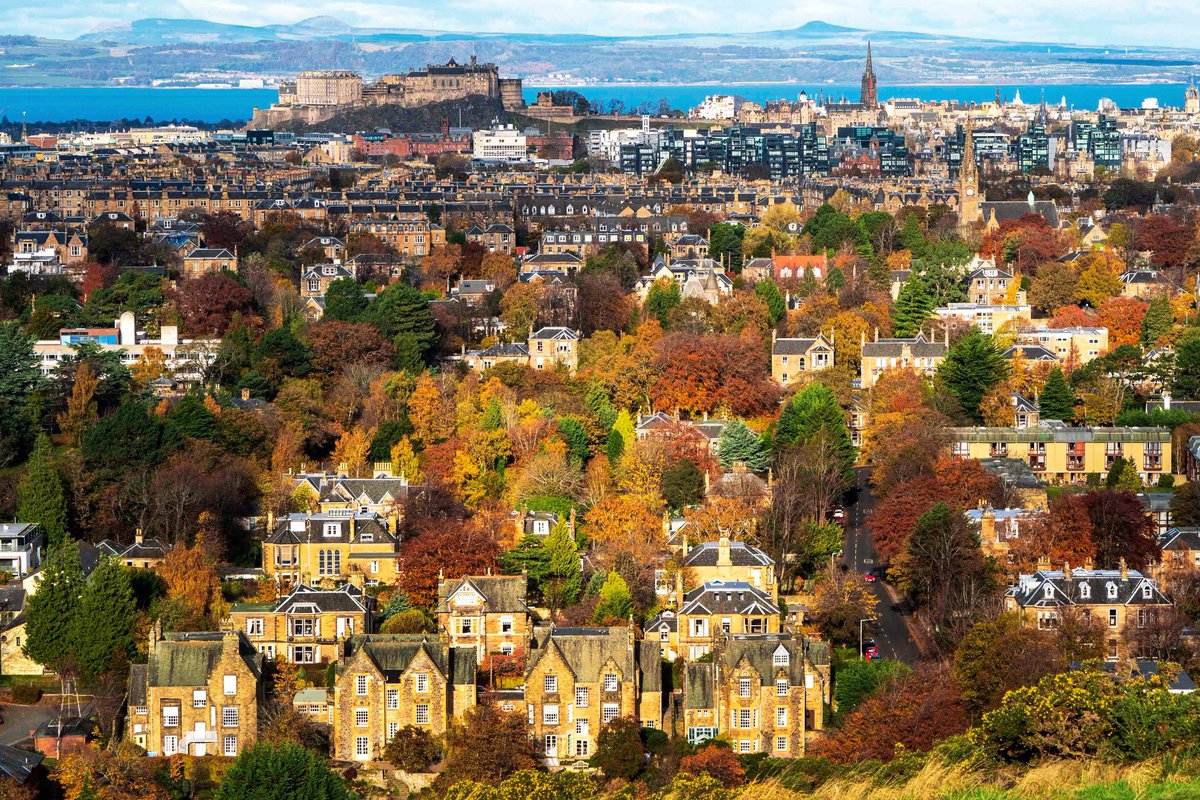 Autumn in Edinburgh 🍁🍂 :: #autumn #fall #Edinburgh #Scotland