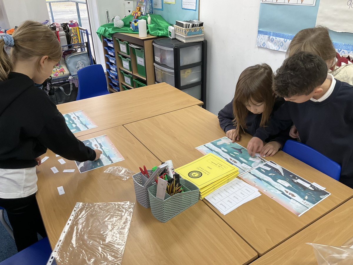 StBernardsep's tweet photo. Great collaboration in T2. The children worked hard to label the different species found in the North Pole. There were lots of  new vocabulary to explore. #stbReading https://t.co/GwLkwELN31