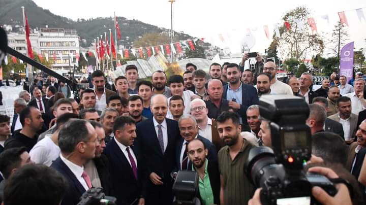akgencfatsa's tweet photo. Bir An Bile Susmadan "AK GENÇLİK BURADA"🇹🇷

Ordumuza bir takım programlar ve toplu açılış töreni için gelen TBMM Başkanımız Sayın Prof. Dr. Numan Kurtulmuş'u karşılamak ve toplu açılış törenine katılmak için Altınordu ilçemize geldik. https://t.co/VSz7WXT5vR
