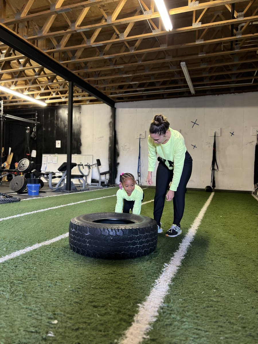 fit_aim's tweet photo. Train them. Let them watch you train. Then dress them like you! 💪🏽😂
#aim #aimfit https://t.co/VZhnGmQbf4