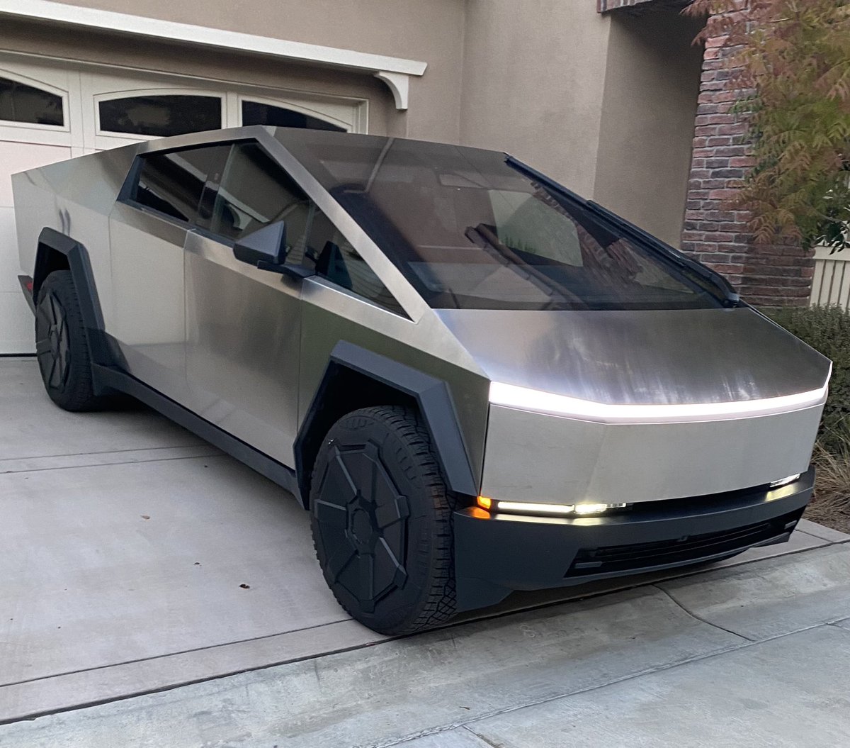 One of the key benefits of selling directly to consumers for $TSLA