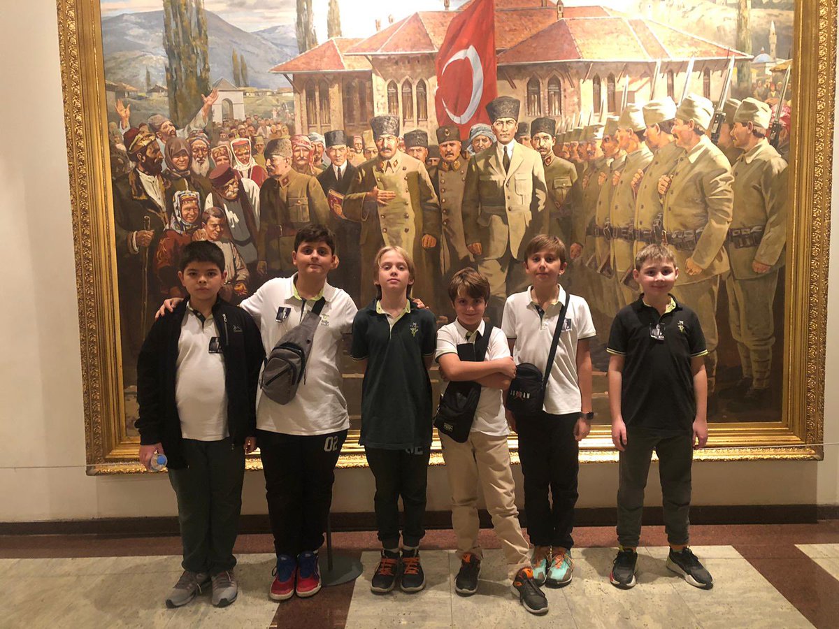 Özlüce ve Hamitler Doğa Kampüsü öğrencilerimizle  Anıtkabir gezimiz devam ediyor🇹🇷 #cumhuriyetindoğası #DoğaAnıtkabirde <a href="/cigdemmolla/">Dr. Çiğdem Mollaibrahimoğlu</a> <a href="/KvancBarlas/">Kıvanç Barlas 🇹🇷</a> <a href="/ufukkdnz/">Ufuk Deniz</a> <a href="/TemurHuseyin/">Hüseyin Temur</a> <a href="/DogaOkullari/">Doğa Koleji</a>