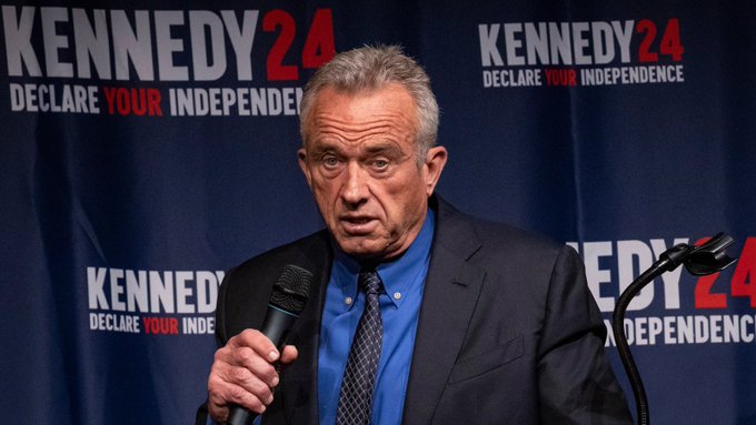 Robert Kennedy Jr. is polling ahead of President Joe Biden, and former President Donald Trump among voters under the age of 45 in key battleground states, according to a new poll.

Story: rollingstone.com/politics/polit…