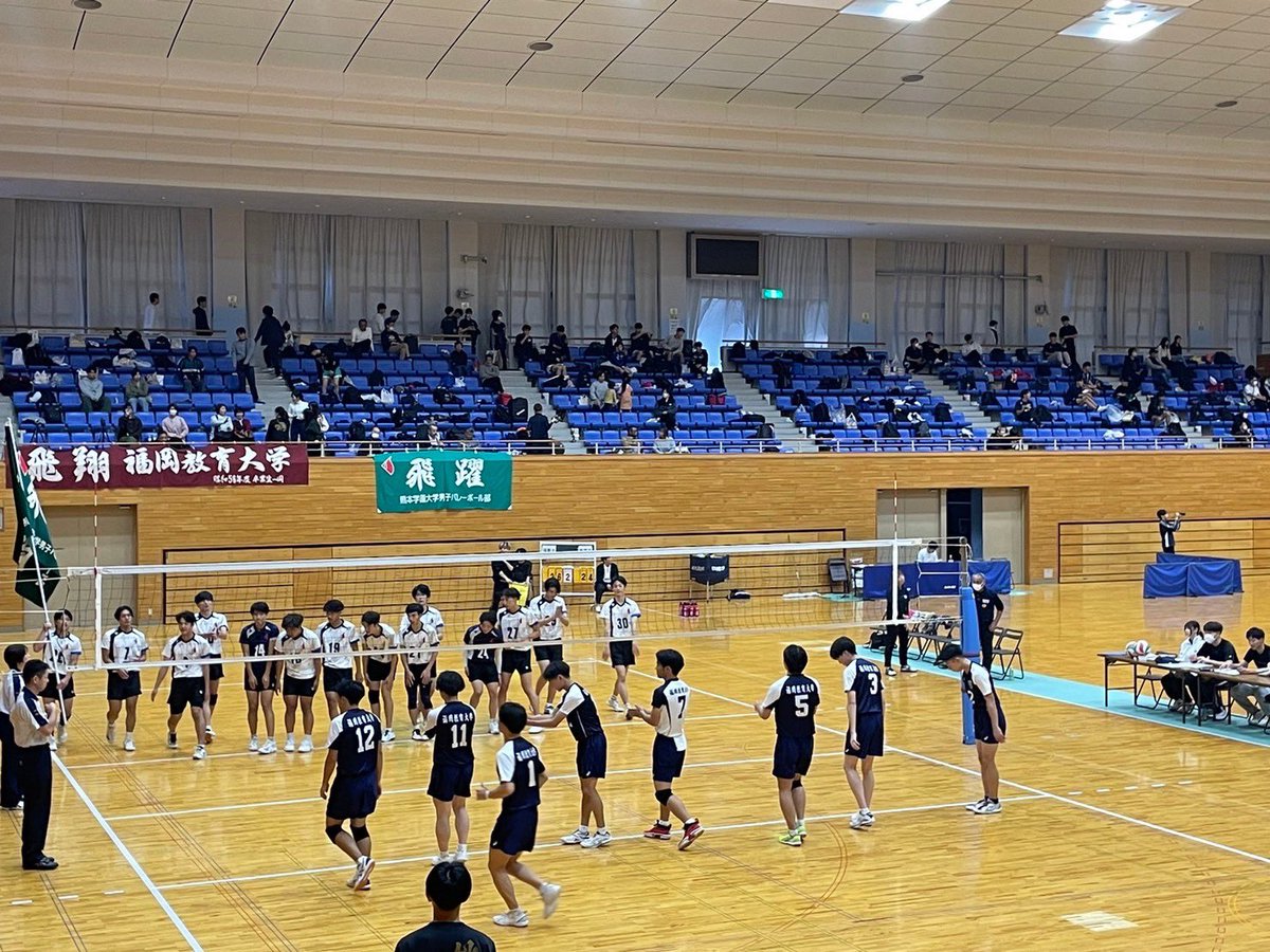 utefvolley's tweet photo. 10/27〜29に開催された九州秋季チャレンジマッチの試合結果をご報告致します。
・予選リーグ
vs鹿児島大学　0-2 Lose
vs沖縄大学　2-1 Win
・決勝トーナメント
vs久留米大学　2-0 Win
vs熊本学園大学　1-2 Lose

最終結果　ベスト16

以上が試合結果となります。
ご声援、ありがとうございました。 https://t.co/uedFtZ0OCm