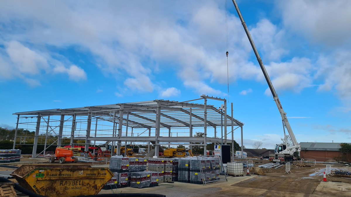 WARMFLAME DEVELOPMENTS ANGLIA WAY MOULTON PARK NORTHAMPTON Steel frame progressing well today on Unit 1!