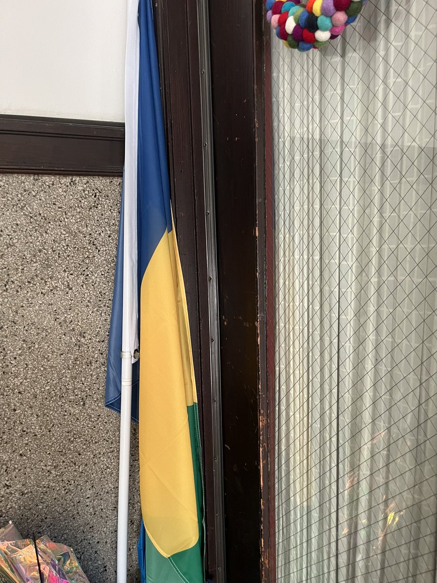 SFfogGoldFlag's tweet photo. Today is the day to walk the @KeystoneFlag. More to come. https://t.co/DoJroAr5L6