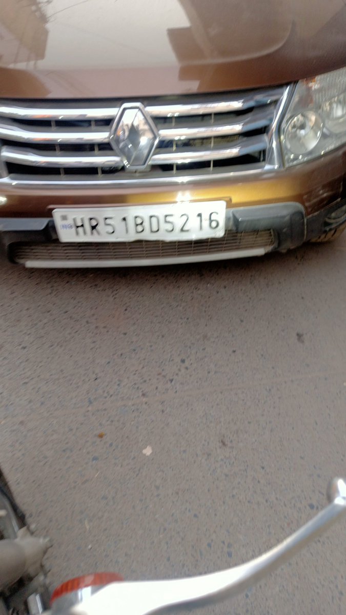 BathejaAryan's tweet photo. This guy parked his car in between the road and when confronted was abusing the pedestrians and other vehicle owners. People like him think they are above the law. @FBDPolice please take the necessary actions against such offenders. 
@fbdcitizens https://t.co/26CTWCeXLp