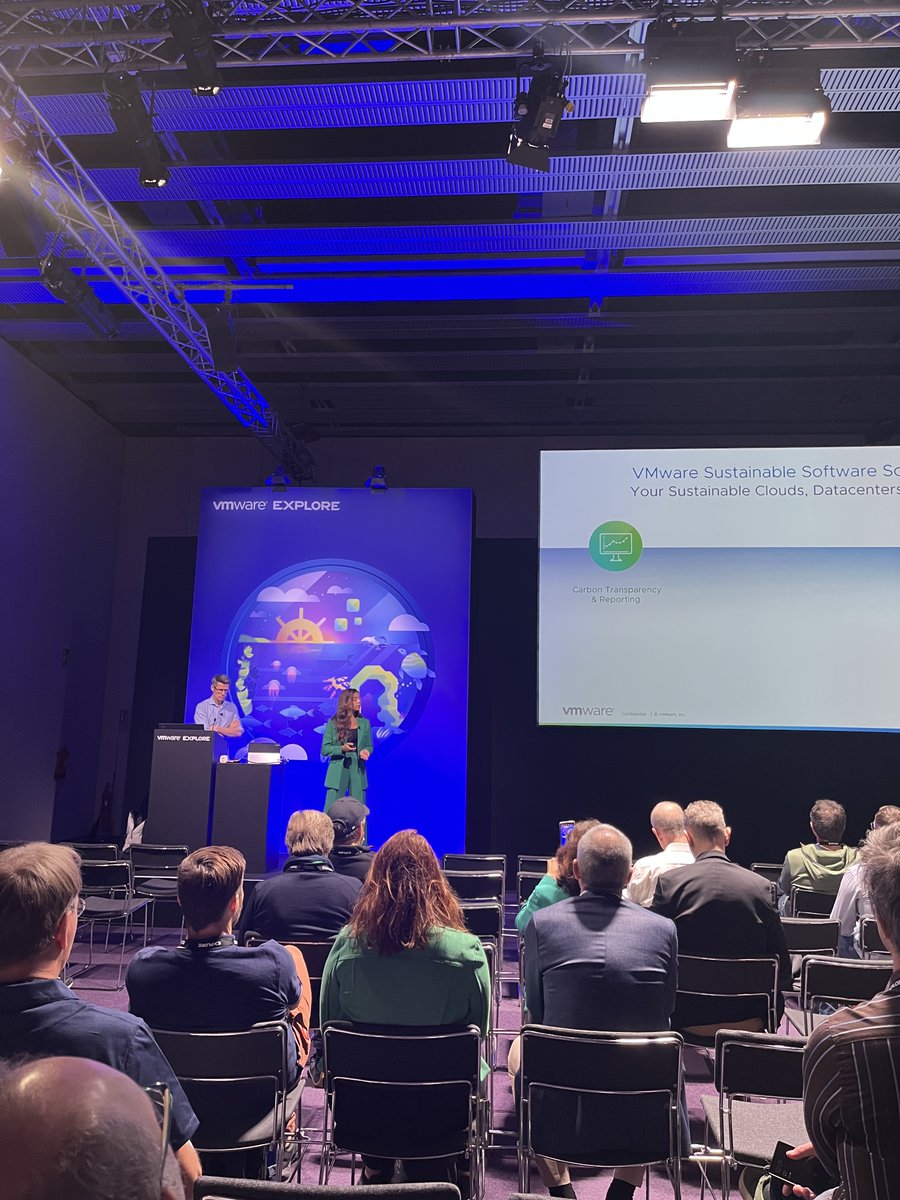 VMware France tweet media