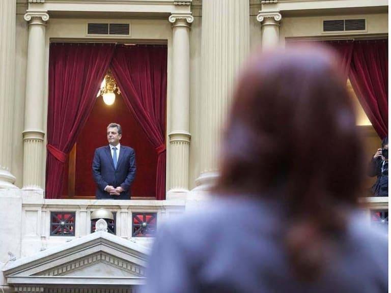 Un lunes negro para el relato de Cristina Kirchner lanacion.com.ar/politica/un-lu…