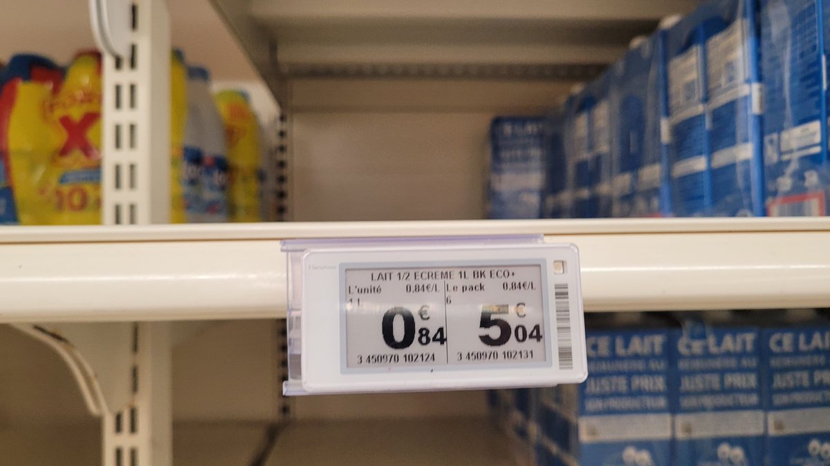 FDSEA12's tweet photo. Notons que https://t.co/3XIjiONhCL  est conscient que pour soutenir les agriculteurs avec une rémunération garantie aux éleveurs il faut à minima un prix de 0.95 € / litre !
@FNPLait
#lait #prixdulait #originedulait #JusteRemuneration #producteurslait https://t.co/0b9KK6AP81