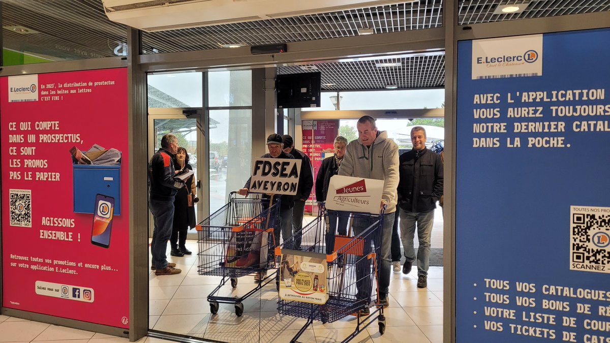 FDSEA12's tweet photo. Notons que https://t.co/3XIjiONhCL  est conscient que pour soutenir les agriculteurs avec une rémunération garantie aux éleveurs il faut à minima un prix de 0.95 € / litre !
@FNPLait
#lait #prixdulait #originedulait #JusteRemuneration #producteurslait https://t.co/0b9KK6AP81
